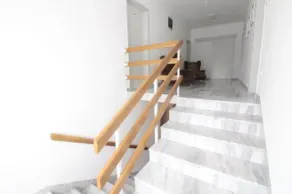 Room with Private Bathroom and Free WiFi - Image 2