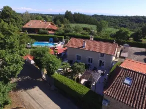 Viella: Mansion - Image 5
