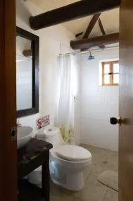 Lake House in Tota - Image 4