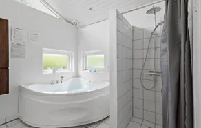 Three-Bedroom Holiday Home In Grenaa - Image 4
