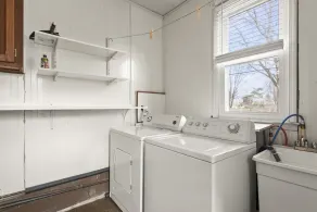 Great Location! Cozy Home with Huge Backyard - Image 2