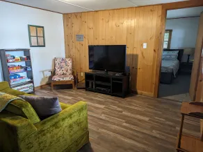 Cozy cabin with 200’ of waterfront on Whites Pond - Image 3