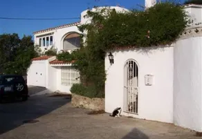 Pet-Friendly \"Casa Jazmin\" with Private Pool, Sea Views, A/C and WiFi - Image 4