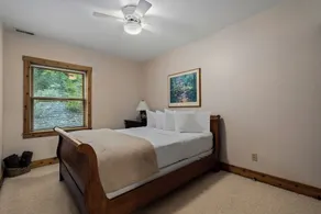 Lake House Luxury Cabin! - Image 2