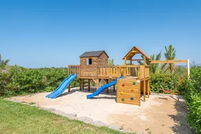Country House 'Es Figueral' with Mountain Views, Wi-Fi, and Air Conditioning - Image 3