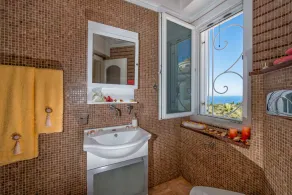 Panoramic Views, Authentic Atmosphere, Privacy, Luxury - Image 4