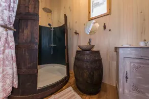 Eco Lodge le Barradis, country house with 4000 m2 and heated swimming pool - Image 2