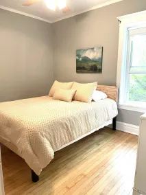 Clean and Comfy Updated Apt in Convenient Location - Image 3