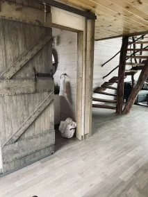 The \"Hang-over\"  Winery Treehouse - Image 2