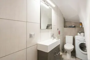 Maisonette – Historic Charm with a Roof Terrace - Image 3