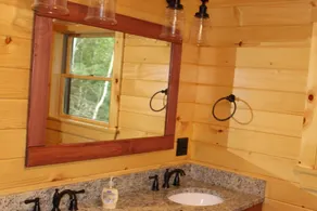 Log Cabin minutes from Bretton Woods!! - Image 4
