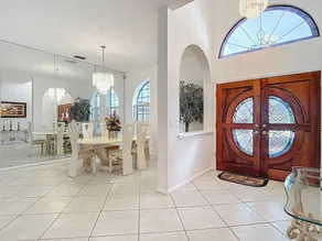 FLORIDA RETREAT ENDLESS SPACE! DISCOUNTED one story 2800 sq ft with Pool - Image 2