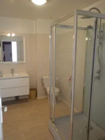 10 minuti dalle spiagge, grande casa vicino al torrente. Ideale per le famiglie - Image 2