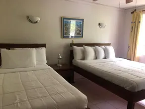 2 Bedroom Family Apartment near Manuel Antonio with pool, tennis, BBQ, Free WIFI - Image 3