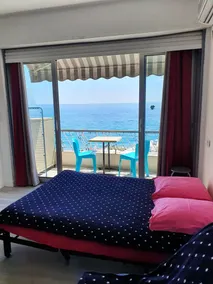 Magnificent apartment with breathtaking sea and beach views. - Image 3