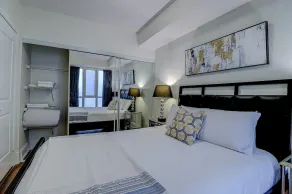 Rooftop Suite - Walk to CN Tower, MTCC, Entertainment District - Image 4