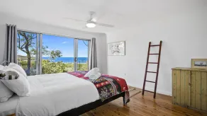 Stunning beaches, secluded bays, beautiful birds and bush walks galore! - Image 4