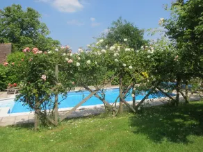 Country  House, Sleeps 10,  Swimming Pool And Tennis Court, In Inkpen, Berkshire - Image 4
