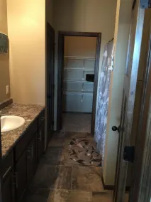 Okoboji New 3 Bed. Cabin at Bridges Bay Resort- Includes 6 passes to Waterpark! - Image 4