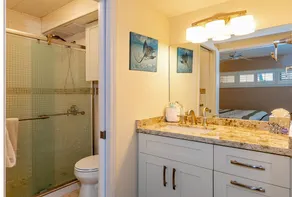 Ocean Front starter $ 159 nat! Opdater, Relax, Discover Sugar Beach 2nd Floor - Image 2