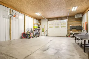 Gorgeous private farmhouse! Heated pool, hot tub & barn in winter. Sleeps 25 - Image 3