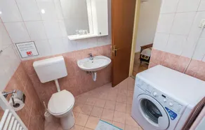 2 Bedroom Lovely Apartment In Brsec - Image 2