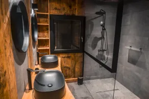 Magnificent chalet on a green island. 2 ponds, private sauna and jacuzzi - Image 2