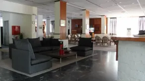 Siagas Beach Hotel - Image 2