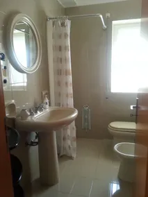 VanessaHolidayHome First Floor - Image 2