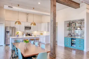 Luxurious Downtown Owosso Loft - Image 4