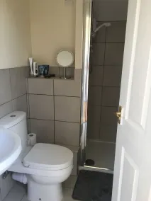 2 soveværelses sommerhus med en enestående udsigt - Image 2