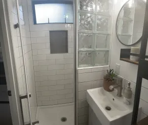 The Suite Potato: a splashtastic one room suite - Image 2