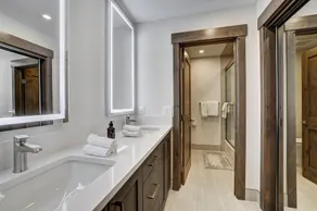 Fully Renovated 2 Bedroom in Arrowhead Village! - Image 4