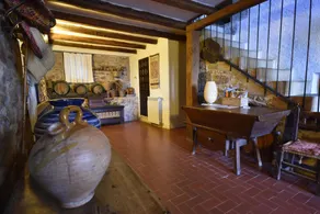 Ferme traditionnelle dans un environnement rural à seulement 10 km de Gérone. Pour 22 personnes. - Image 3
