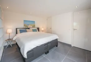 New, luxurious and fully furnished holiday home. Ideal for families or just 2 persons. Parking on site. 5min from beach, 1min from village center. - Image 5