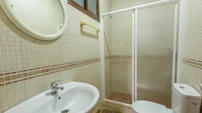 Bella villa con vista sul lago di Iznájar - Image 5