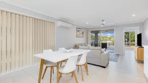 Serenity at Elanora - Waterfront Elanora - Min 3 Night Stays! - Image 4