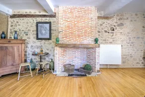 Elegant 150m² Apartment with Castle View – 3 Bedrooms in the Heart of Périgord - Image 2