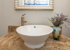 Charming 3-Bedroom Home Near Downtown Portsmouth! - Image 4