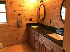 Mountain Ski House w/hot tub, wrap around deck, panoramic views! - Image 2