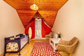 Holiday home with WiFi, air conditioning, washing machine - Image 2
