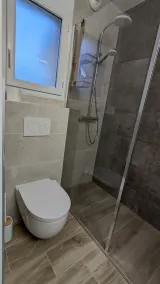 house with enclosed garden, very complete equipment - Image 3