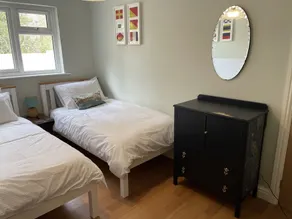 Quiet, peaceful bungalow on edge of Saundersfoot village - 10 mins walk to beach - Image 4