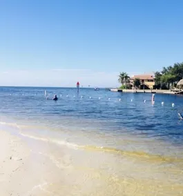 Haus am Wasser mit direktem Zugang zum Golf und mit Lanai überdachtem Pool und Whirlpool - Image 4