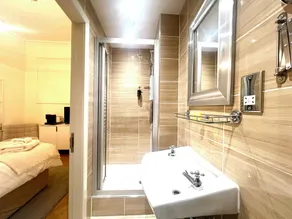 'Douglas' in ApartNest Auchterarder - Image 5