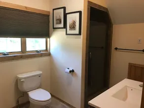 Ashmere Lakefront  Apartment - Image 2