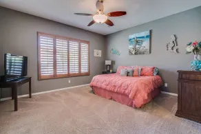 Sparkling clean family retreat with pool, game room, Wi-Fi  golf & Lake Pleasant - Image 4