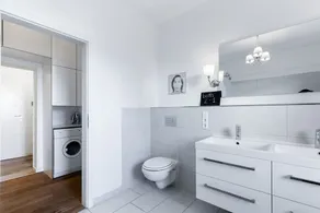 5 chambres, salon géant, Park Tempelhofer Feld, à 3 minutes du métro / S-Bahn, jusqu'à 14 personnes - Image 3