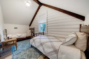 Luxury Cabin on 9.5acres, ready for your gatherings and retreats! - Image 5