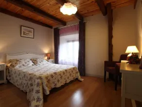 Charming 19th-Century Farmhouse near Saugues - Stunning Views, Modern Comforts & Baby-Friendly - Image 5